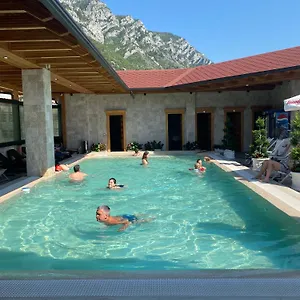 Couette-café Panorama Near The Old Bazaar Krujë